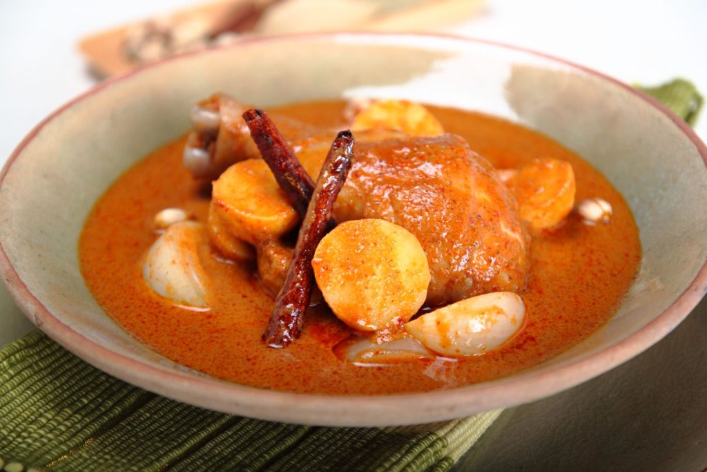 image presents Masaman Curry Chicken Recipe