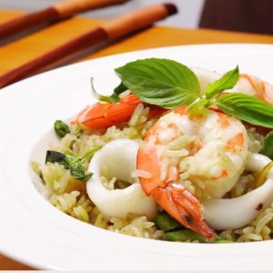 Image presents Green Curry Fried Rice with Seafood